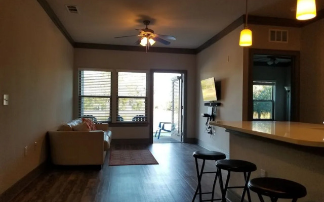 Tropical Waterview Escape