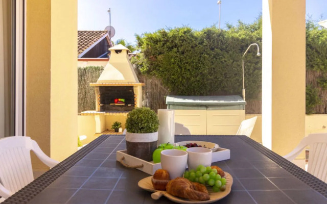 House 3 Casas Deltebre