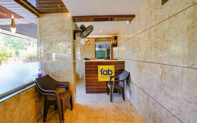 Fabhotel Dwarka