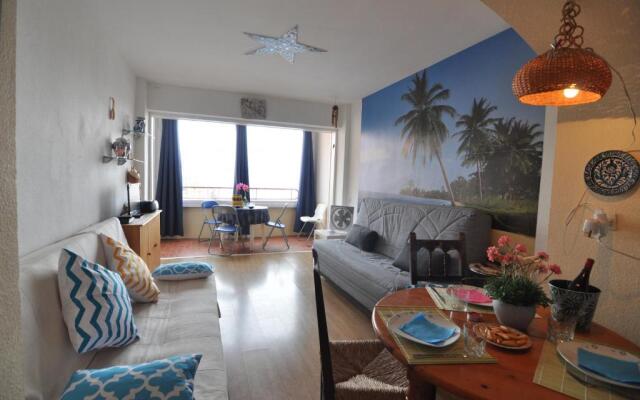 RNET - IR 7-42 Studios Roses Costa Brava