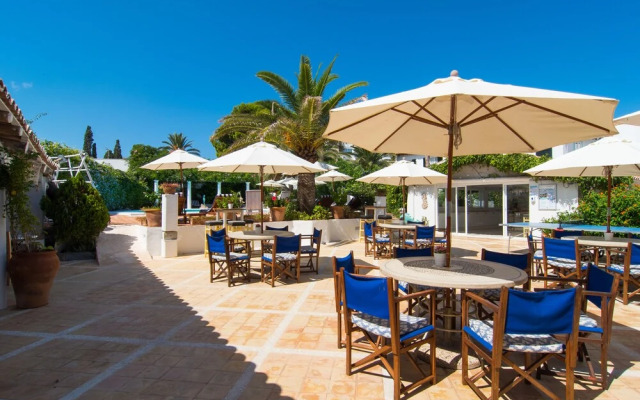 The Sea Club