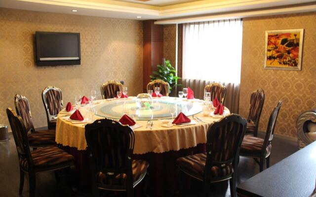 Dong Jiao Min Xiang Hotel
