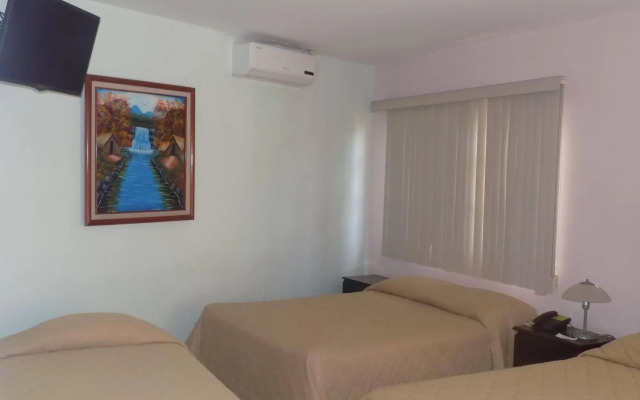 Hotel Los Pinos