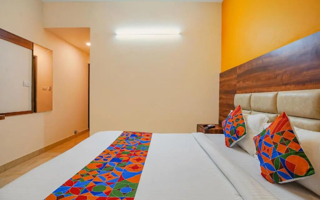 Fabhotel Greenwood Xpress Inn