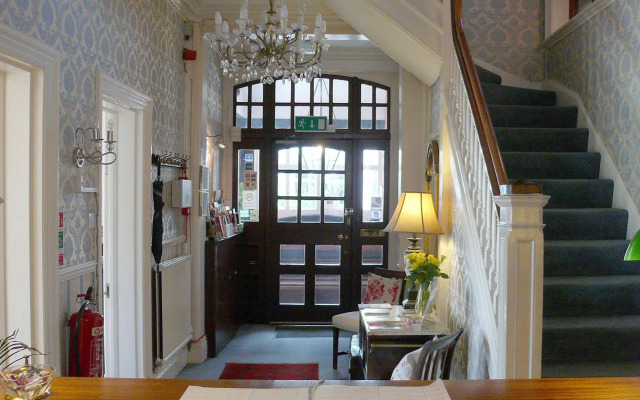 Chester Court Hotel