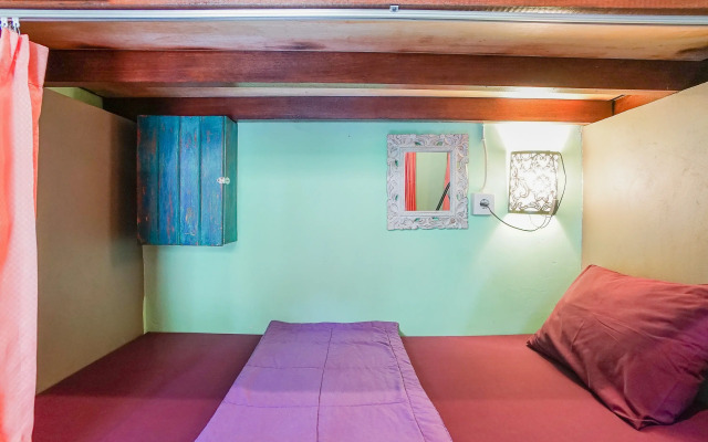 Padi-Padi Hostel & Bar