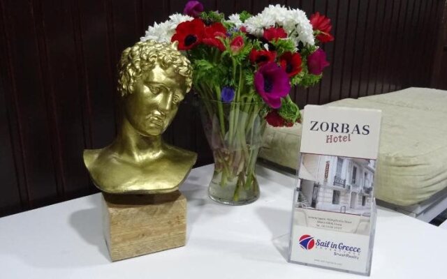 Zorbas Hotel - Hostel