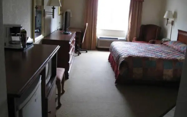 American Inn and Suites