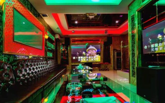 Diamond Lake Hotel Spa Ktv & Disco Bar