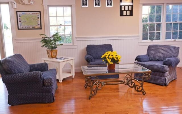 Edgewater Beach Resort, a VRI resort