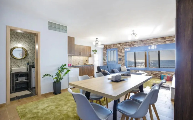 Maritinas Stone Apartment On The Beach