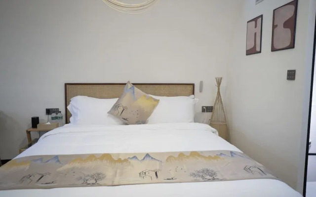 Unicorn Rocket Resort