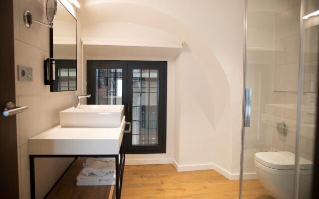 nQn Aparts & Suites Sevilla