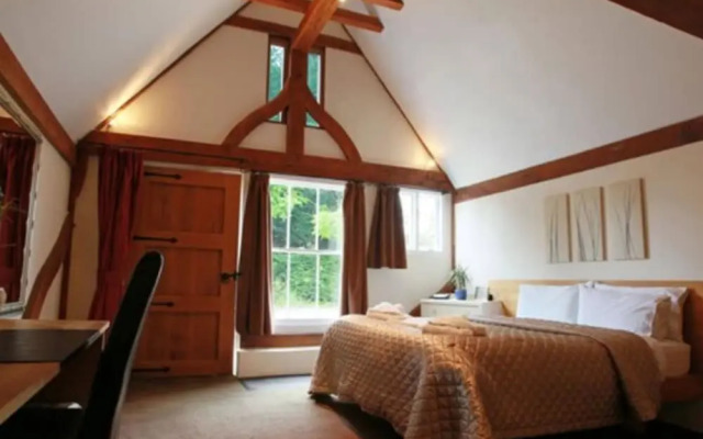 Tonge Barn