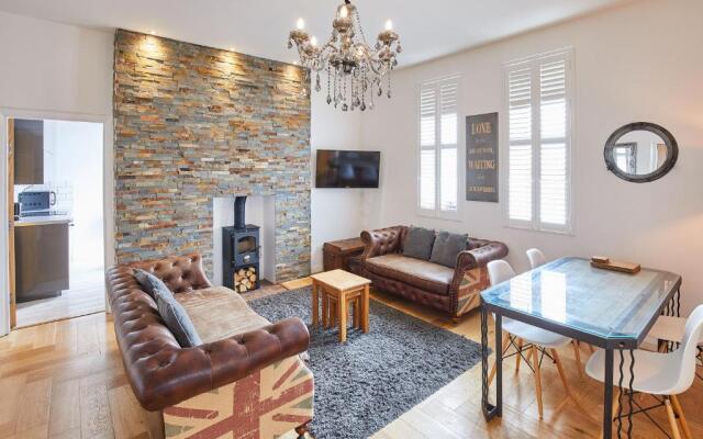 Host Stay Boutique Balcony