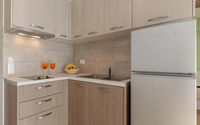 Evripus Suites Hotel