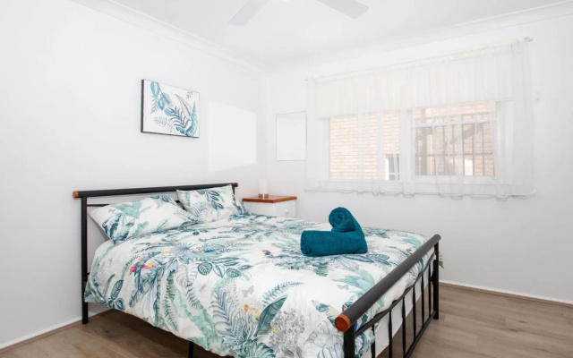 Burra Days I Pet Friendly I 10 mins Walk to the Beach – Guest Rooms – Culburra Beach
