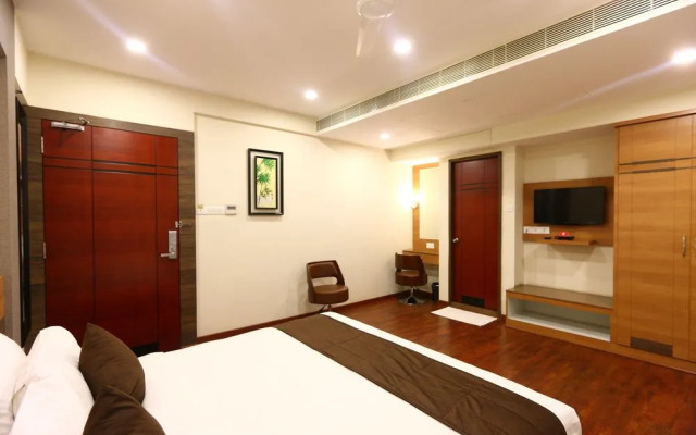 OYO 8108 Adore Residency