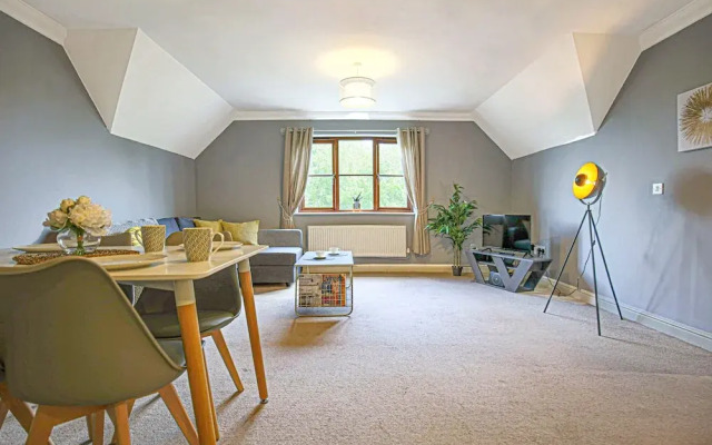 Executive Monkston Apartment