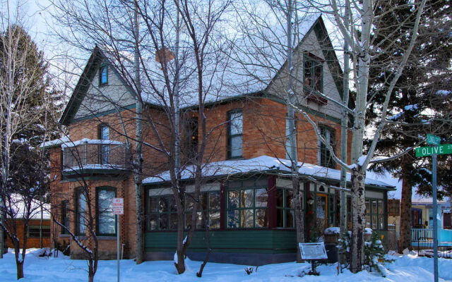 The Lindley House