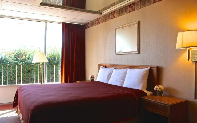 Ramada Richmond West