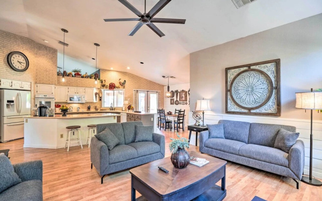 Elegant Peoria Home: Pool, Putting Green, Fire Pit