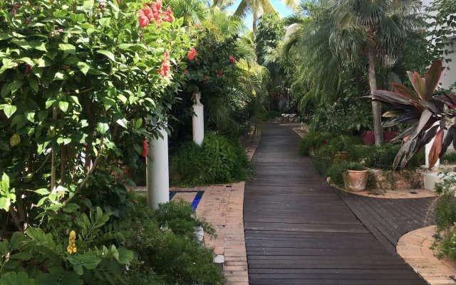 Sapphire Beach Club Resort