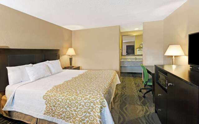 Days Inn by Wyndham Cherokee Near Casino