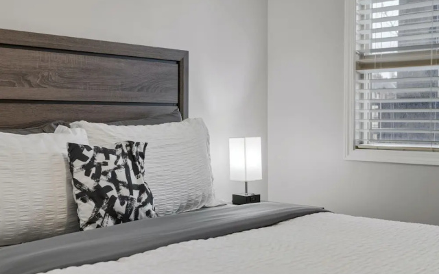 AMAZING 3Br Condo | Heated Pool & Hot Tub | Hm Theatre | Pool Table