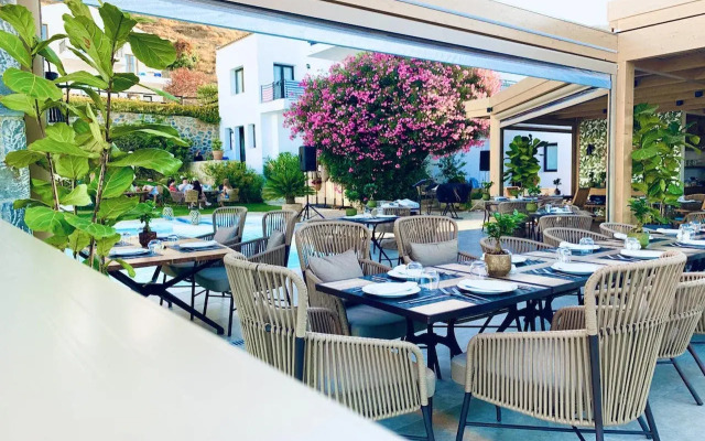 Creta Blue Boutique Hotel & Suites