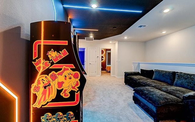 16037 Dream Vacation Family Home 5BD