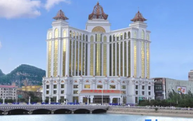 Venice Hotel International