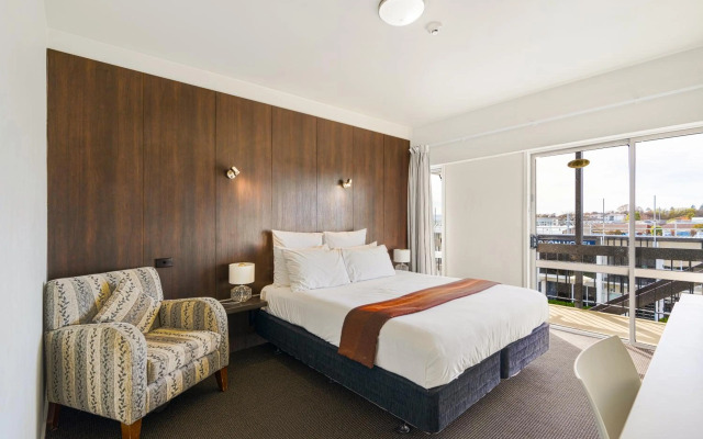 The Riccarton Hotel