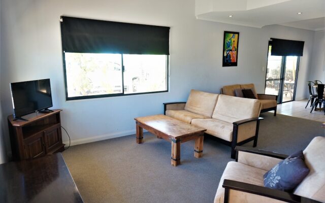 Ningaloo Breeze Villa 10