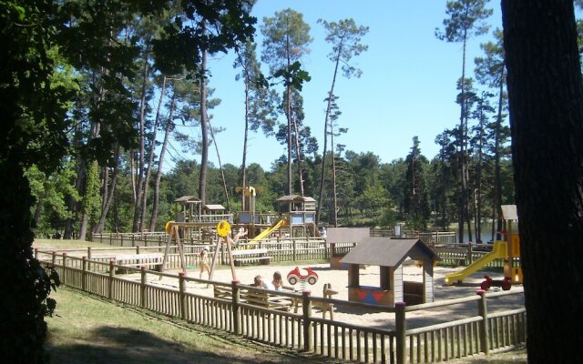 Manoir De Longeveau Letable