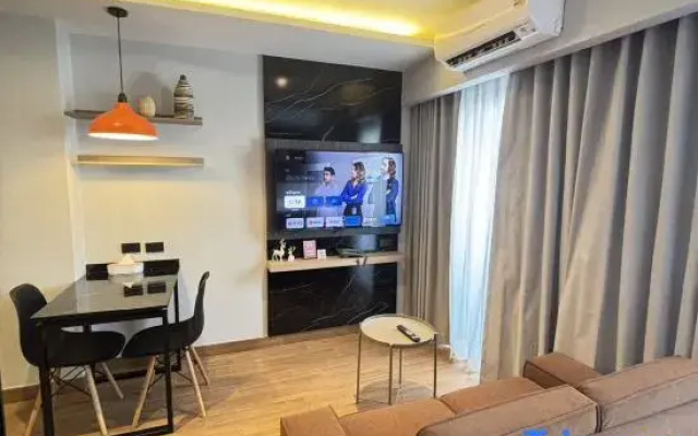 J5 Hotel