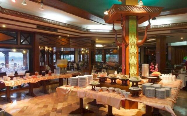 Imperial Golden Triangle Resort (SHA Extra plus)