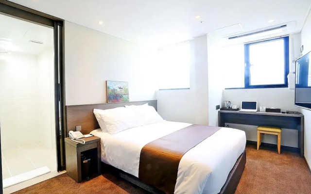 Grandmillions Hotel
