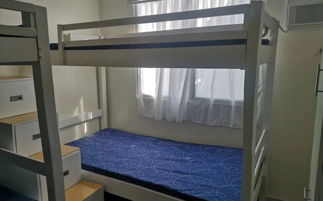 Studio Unit Around Recto U-belt
