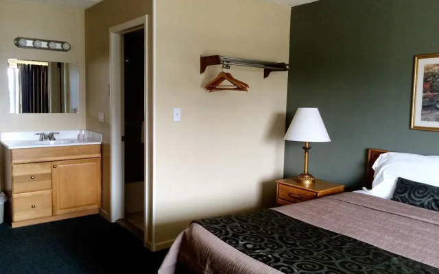 Sand Pebble Motor Lodge