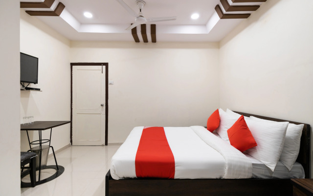 Poonam Palace Hotel
