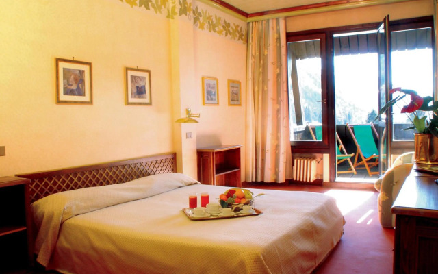 Hotel Club Relais Des Alpes