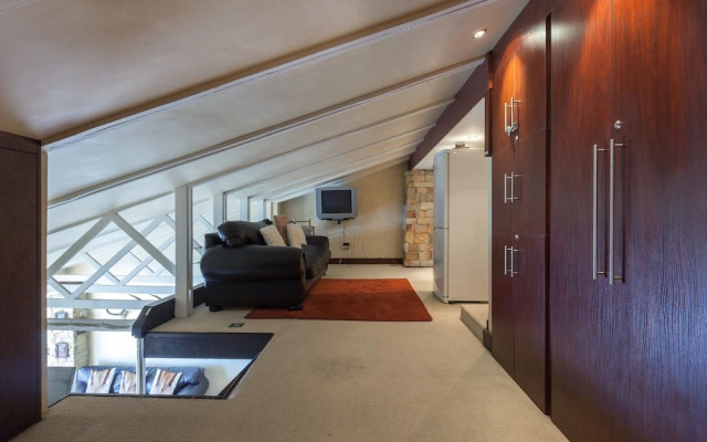 Leisure Bay 306 by CTHA