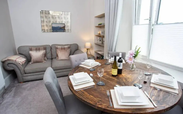 Luxury Apartment Near the Beach in Nairn, Scotland