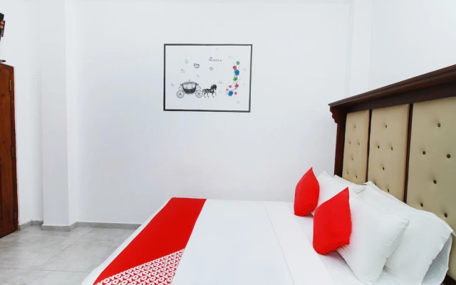 OYO 339 Chandiv Hotel