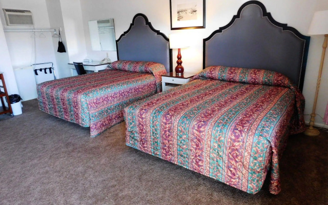 Capri Motel