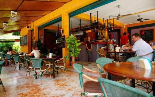 Cafe Del Sol Guesthouse