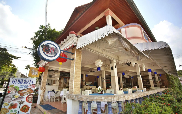 Lotus Friendly Hotel
