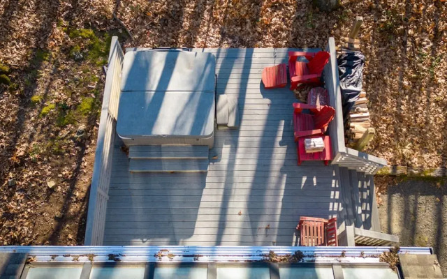 Wintergreen Retreat Jacuzzi Sauna dog Friendly