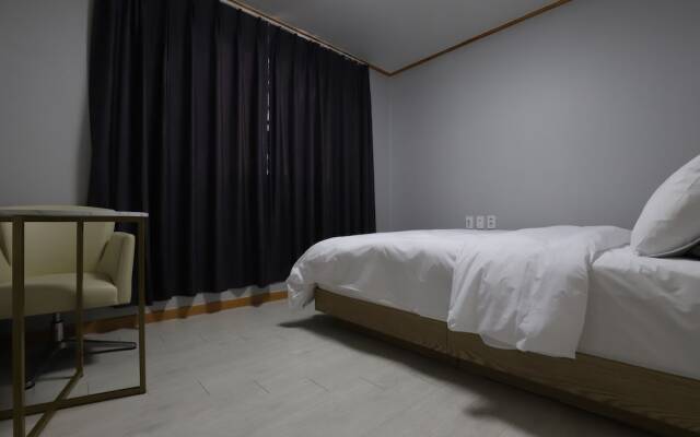 Z Hotel